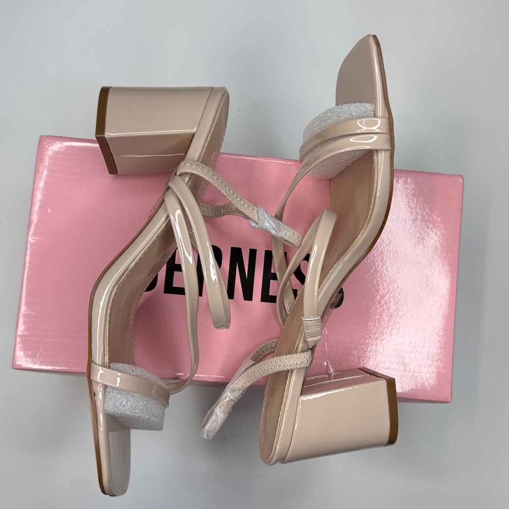 BERNESS Hattie Strappy Block Heel Sandals- Size 8- Beige - Picture 8 of 11